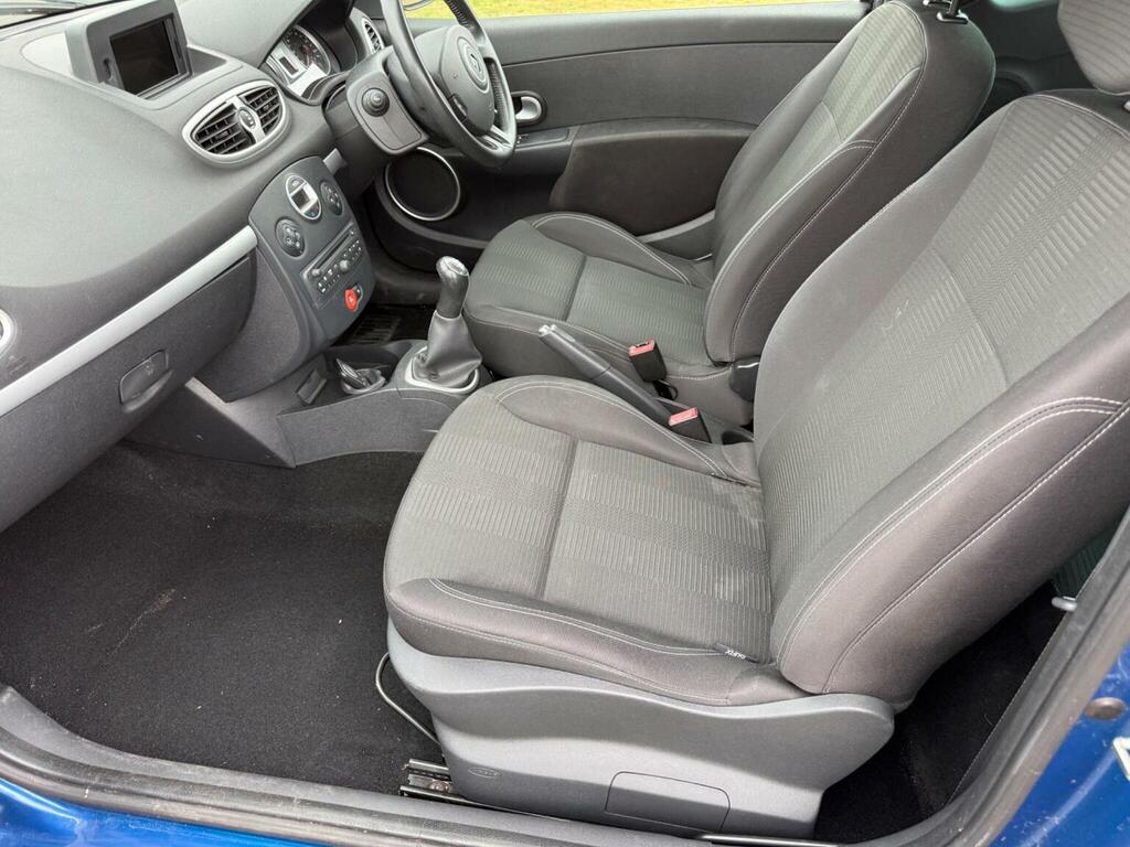 Renault Clio 1.2 Tce Dynamique Tomtom Hatchback Manu Blue #18