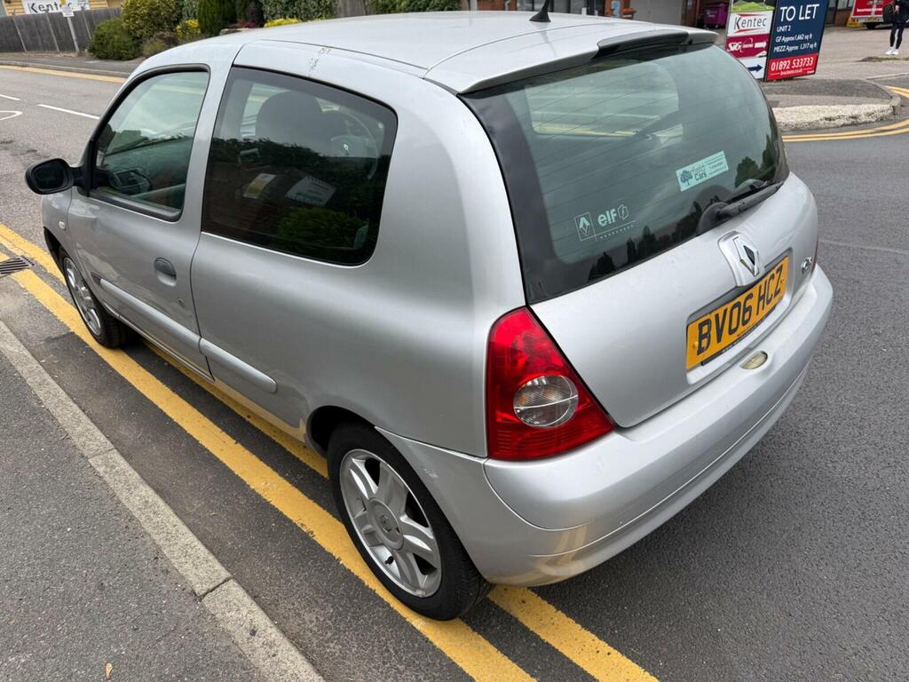 Renault Clio 1.2 Campus Sport Black #7