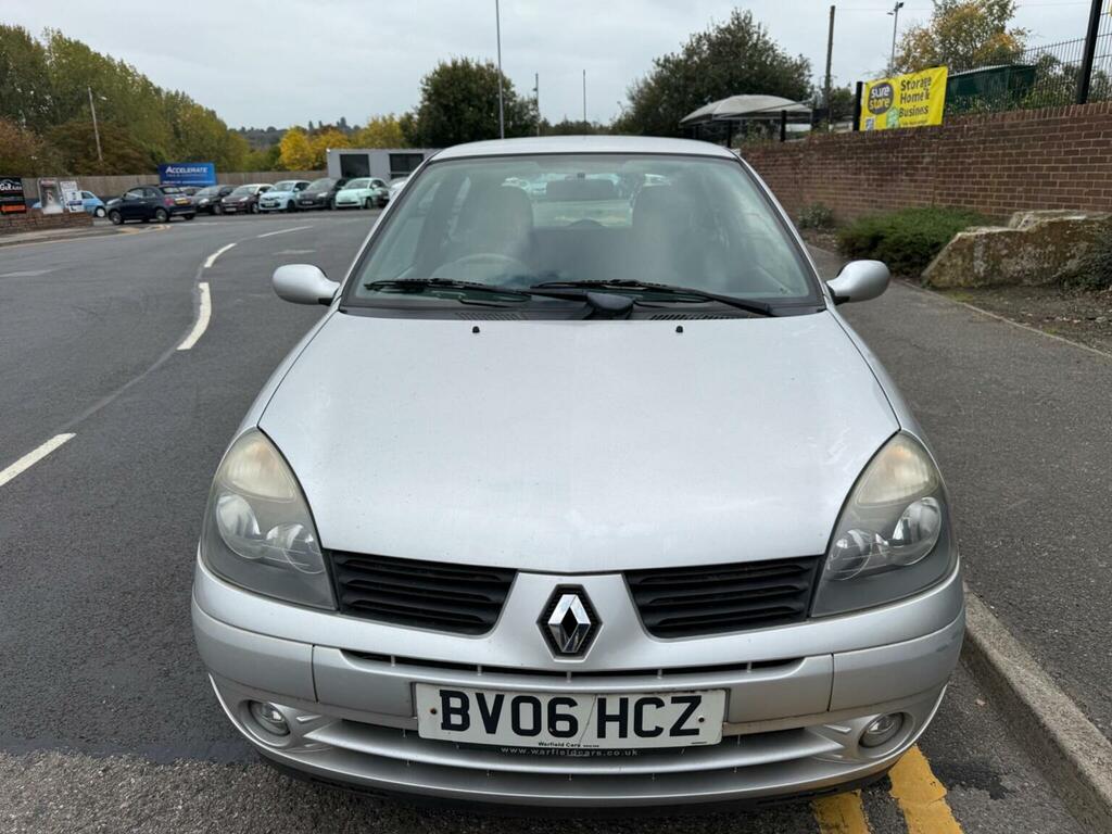 Renault Clio 1.2 Campus Sport Black #10