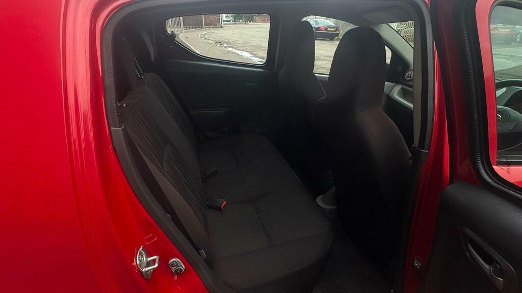 Nissan Pixo 1.0 N-tec Euro 5 Red #26