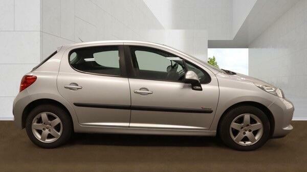 Peugeot 207 Verve Silver #5