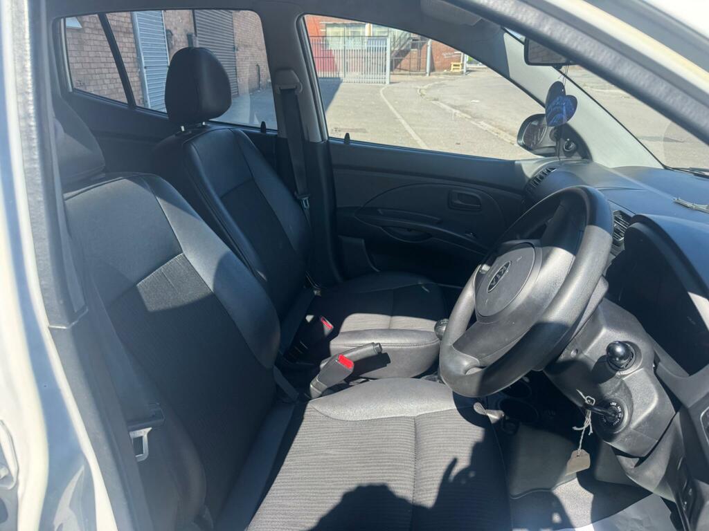Kia Picanto 1.1 Strike Red #20