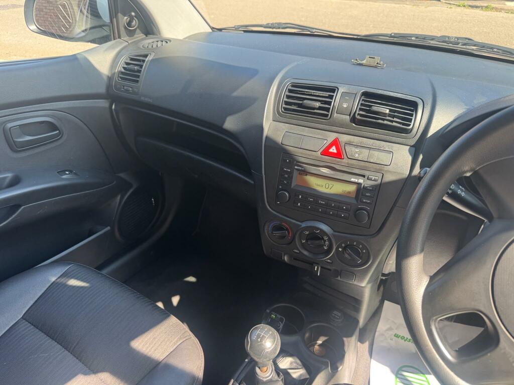 Kia Picanto 1.1 Strike Red #25