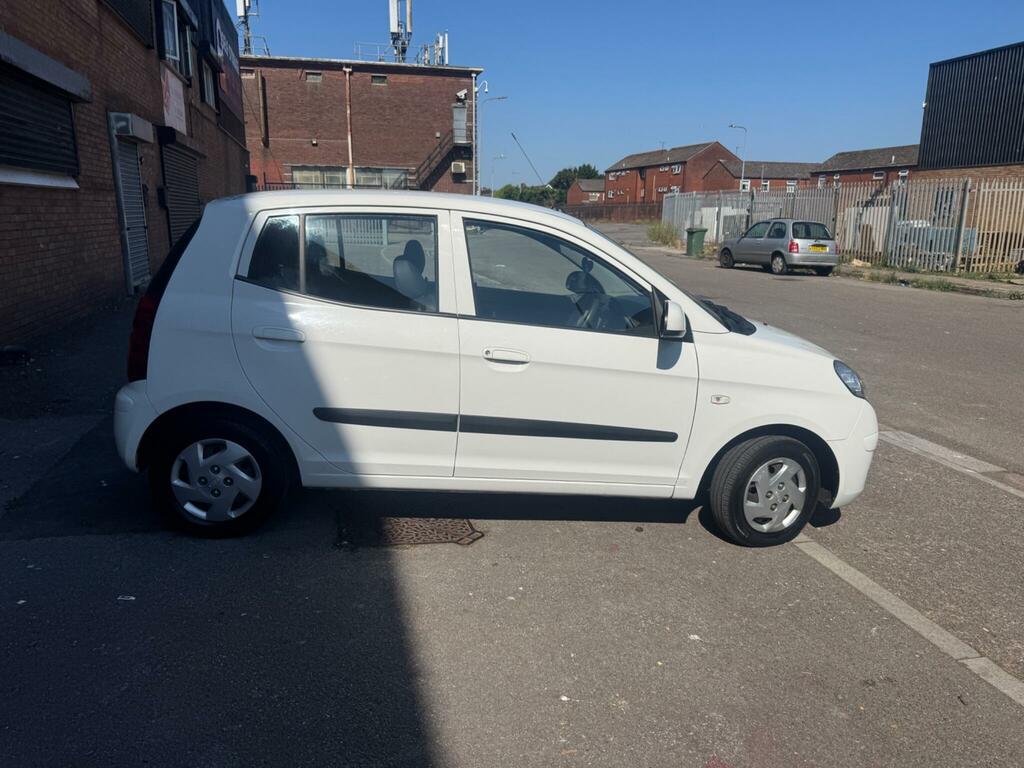 Kia Picanto 1.1 Strike Red #16