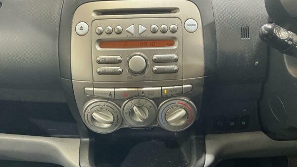 Daihatsu Sirion Hatchback Red #12