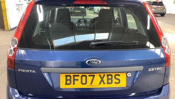 Ford Fiesta Zetec Climate Black #9