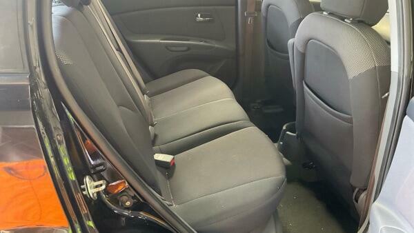 Kia RIO Hatchback Black #10