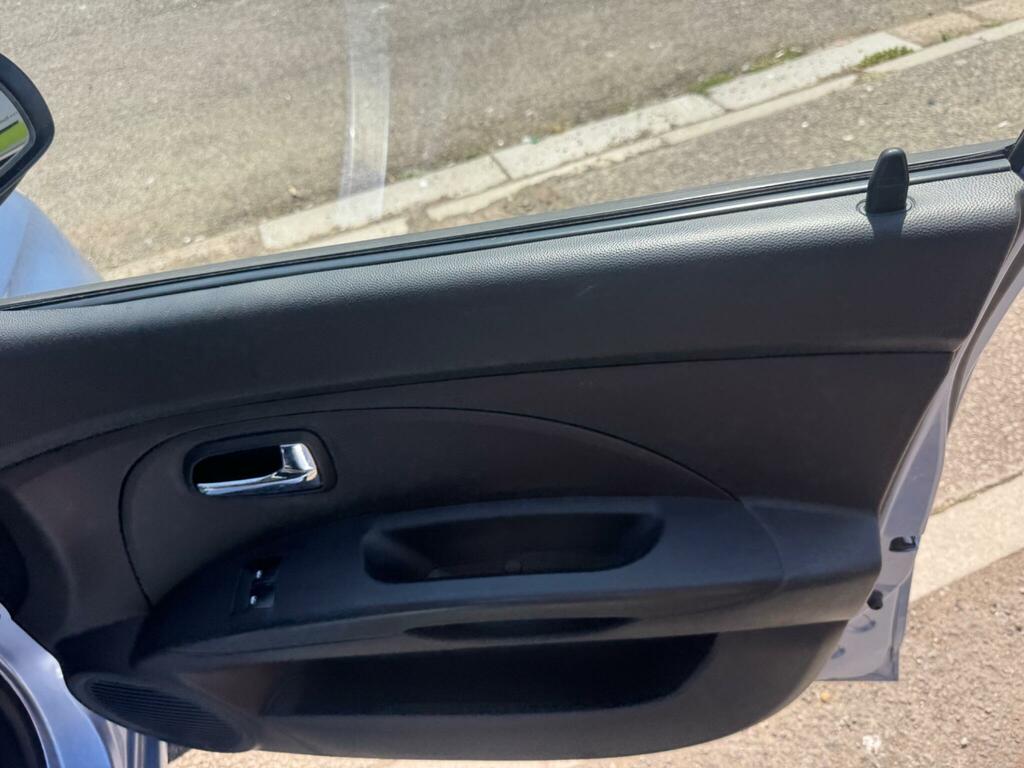 Kia Picanto Hatchback Silver #19
