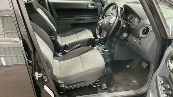 Mitsubishi Colt 1.3 Cz2 Amt Black #9