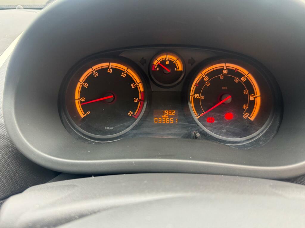 Vauxhall Corsa 1.2I 16V Sxi Black #23