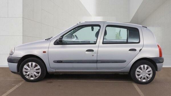 Renault Clio Alize Silver #6