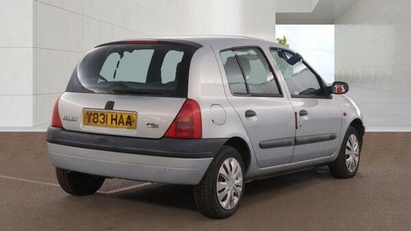 Renault Clio Alize Silver #4