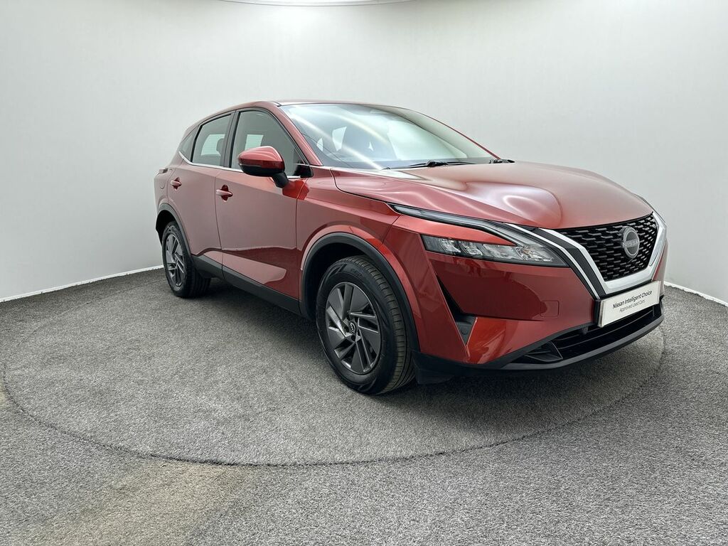 Nissan Qashqai 1.3 Dig-t Mh 158 Acenta Premium Xtronic Red