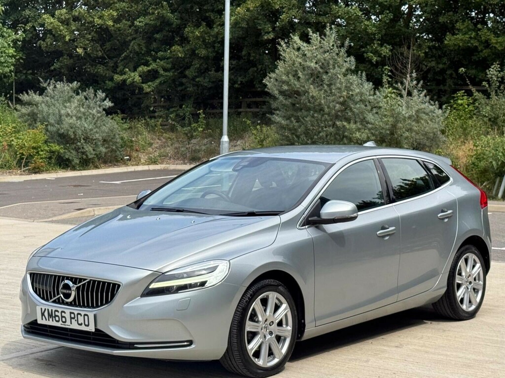 Volvo V40 Hatchback 2.0 D2 Inscription Euro 6 Ss 201 KM66PCO Silver #3