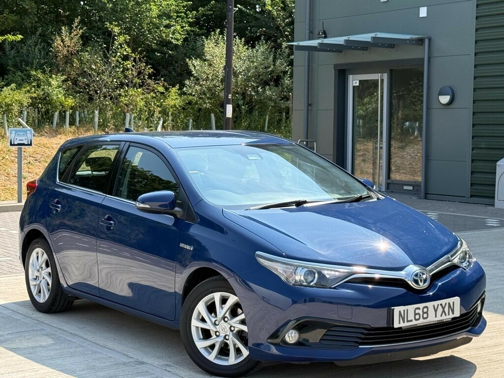 Toyota Auris Hatchback 1.8 Vvt-h Icon Tech Cvt Euro 6 Ss NL68YXN Blue