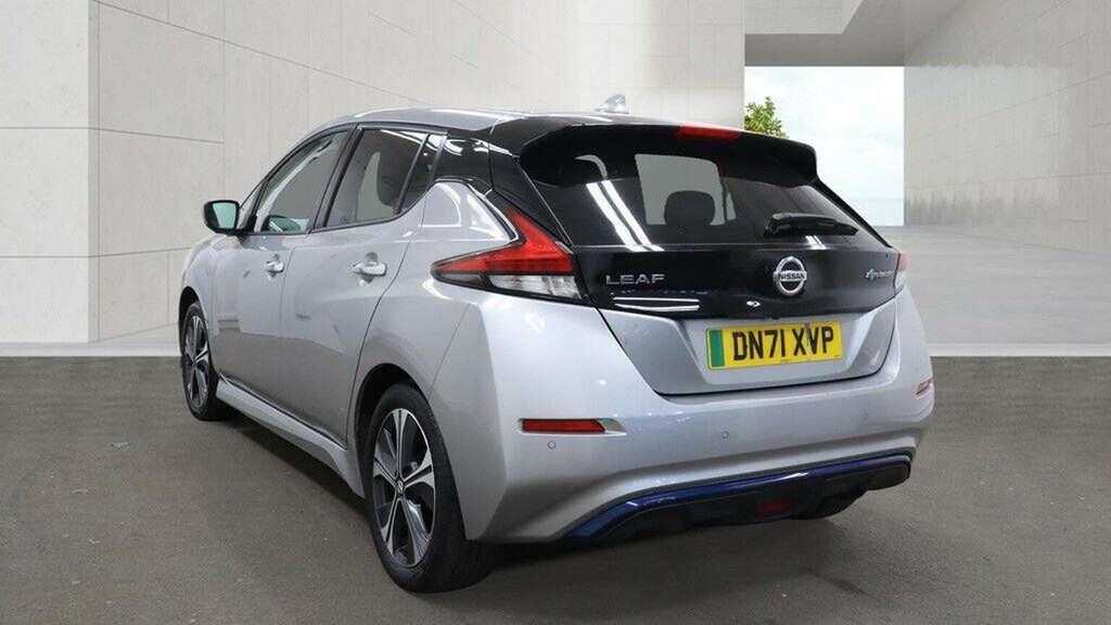 Nissan Leaf Hatchback 40Kwh Tekna 202171 Silver #3