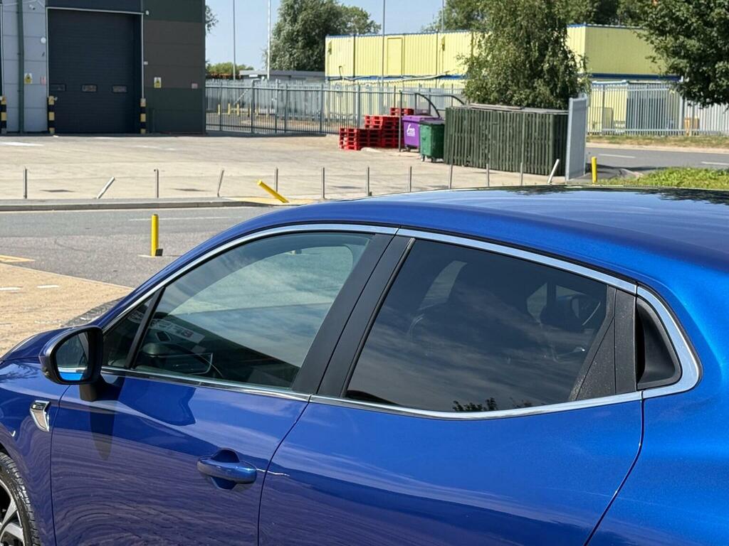 Renault Clio 1.0 Tce 100 Iconic Ha White #10