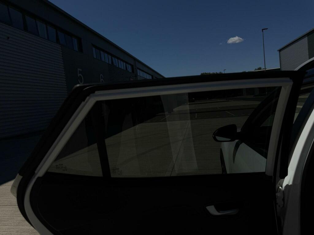 Kia Stonic 1.0T Gdi Mixx White #30