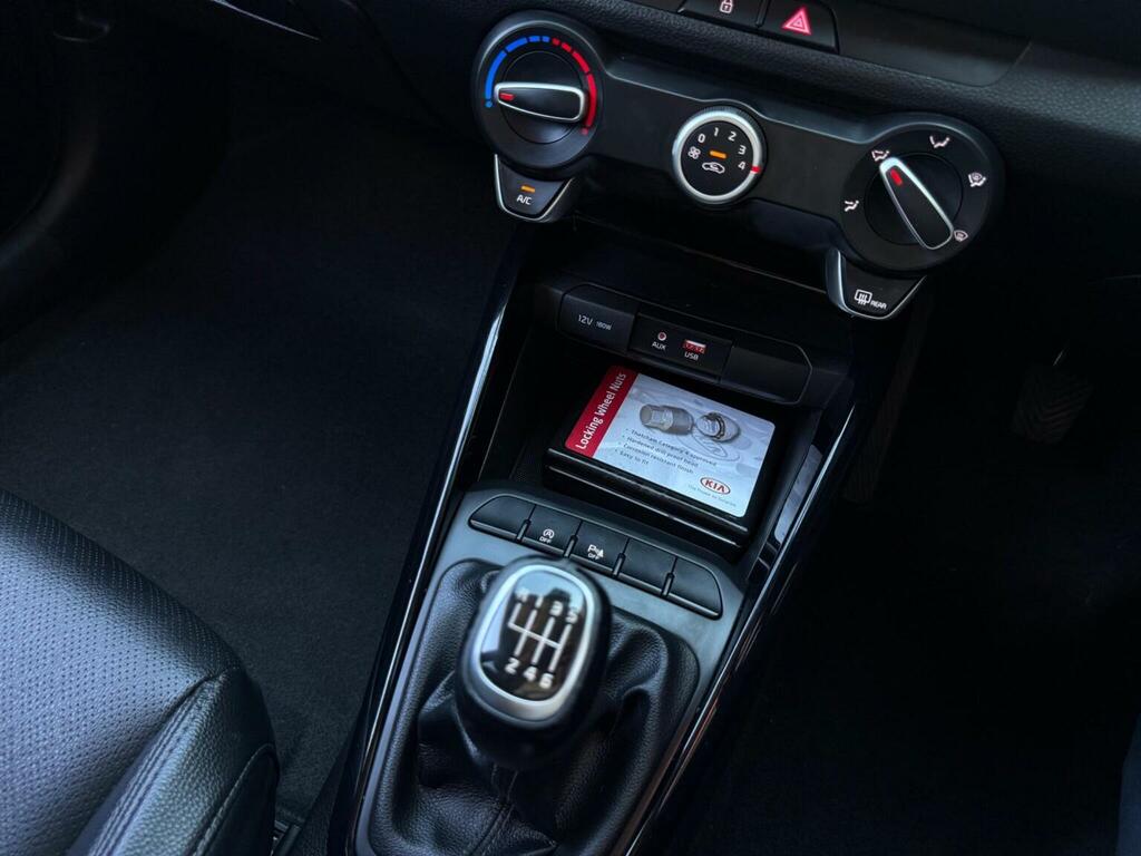 Kia Stonic 1.0T Gdi Mixx White #32