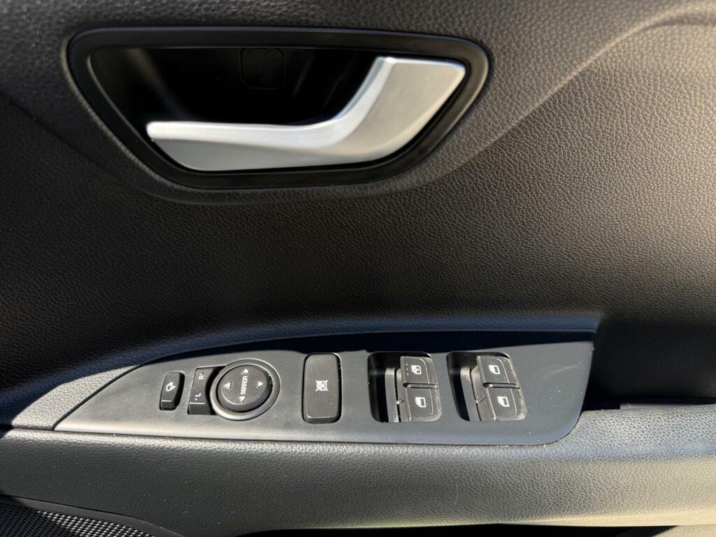 Kia Stonic 1.0T Gdi Mixx White #16