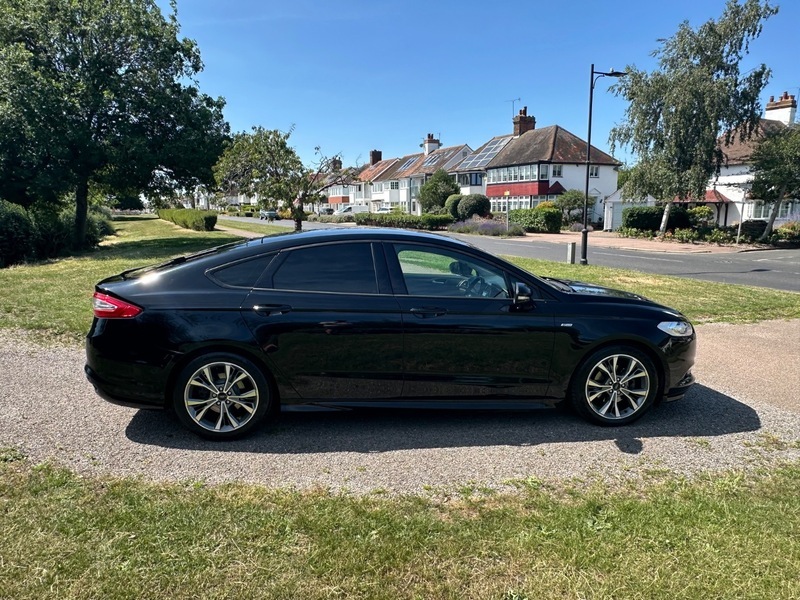 Ford Mondeo St-line Tdci Black #3
