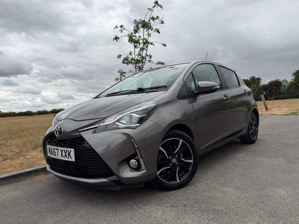 Toyota Yaris 1.5 Vvt-i Design Euro 6 Brown