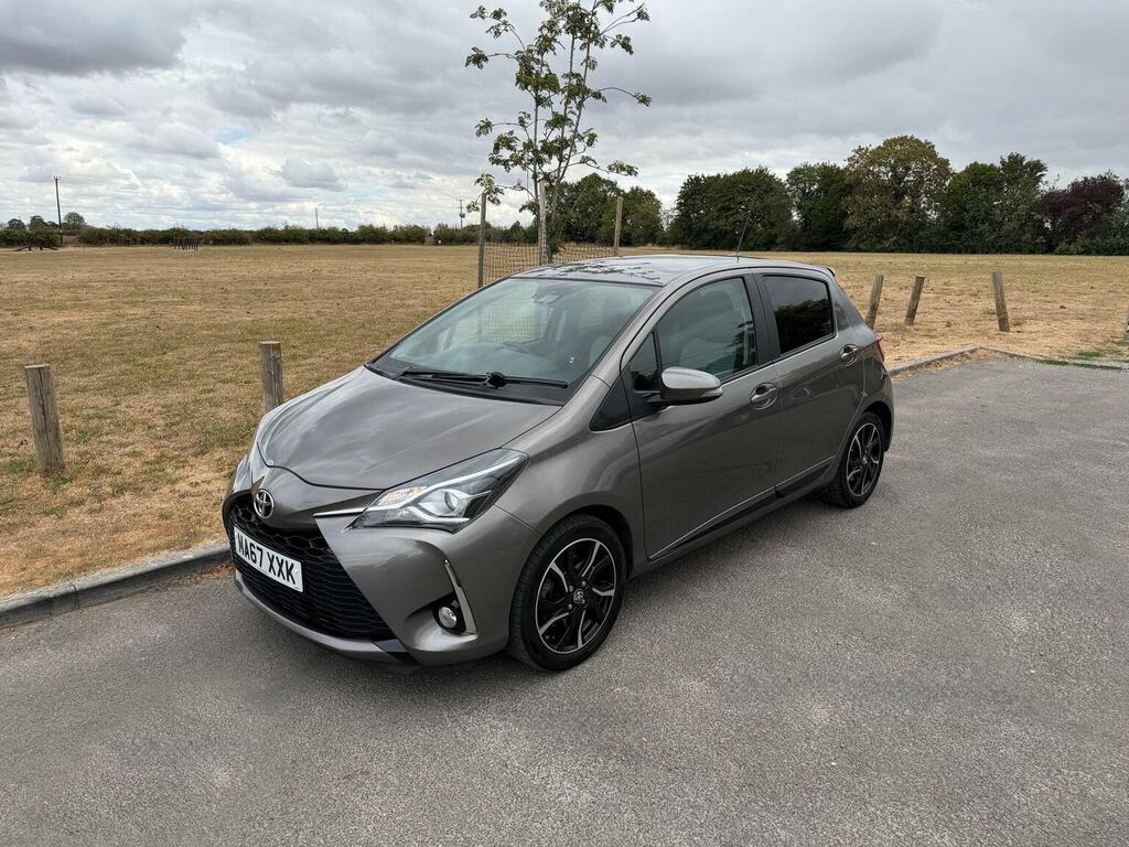 Toyota Yaris 1.5 Vvt-i Design Euro 6 Brown #2