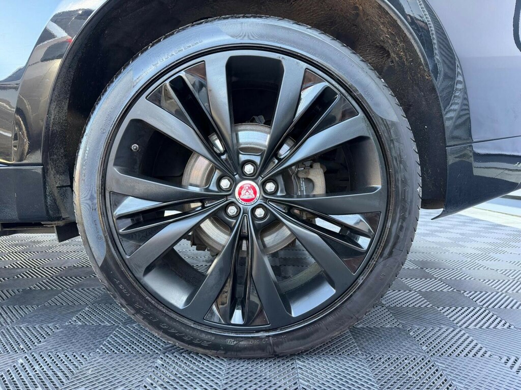 Jaguar F-Pace Suv Black #65