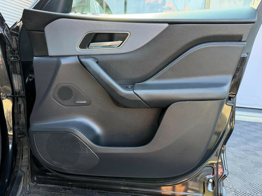 Jaguar F-Pace Suv Black #61