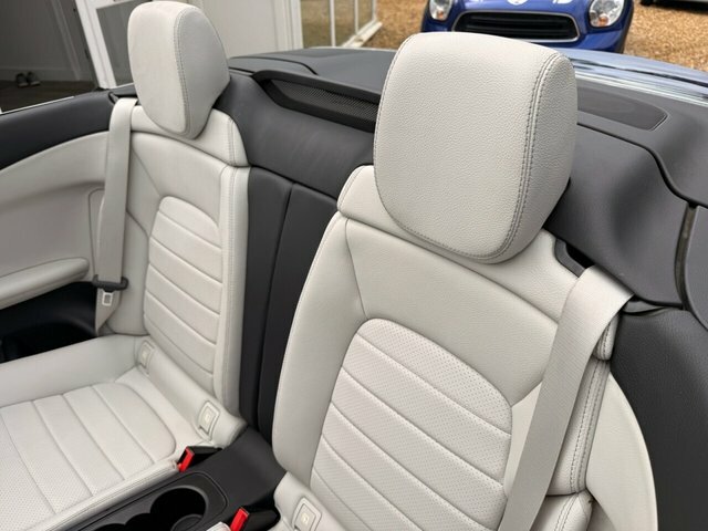 Mercedes-Benz C Class Amg Line White #40