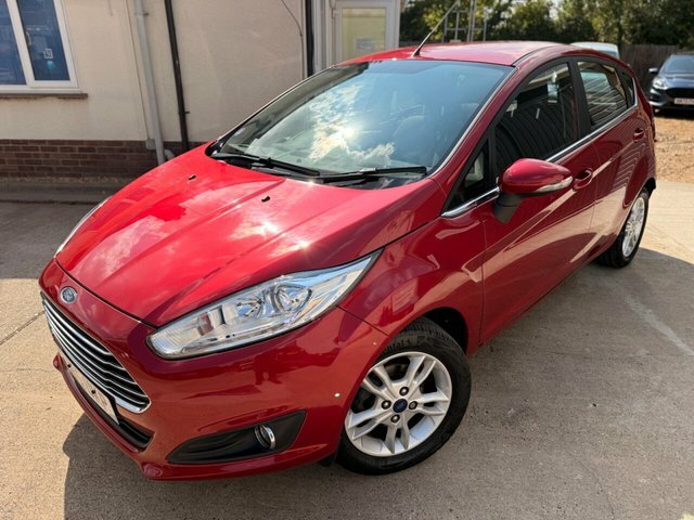 Ford Fiesta 1.6 Zetec Hatchback Powershift Euro 6 Red