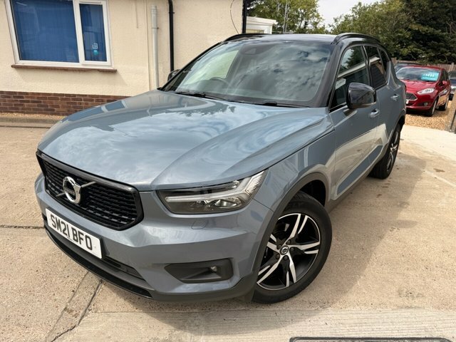 Volvo XC40 1.5 T3 R-design Suv Euro 6 Ss Grey #2