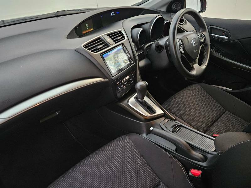 Honda Civic 1.8 I-vtec Se Plus Nav Red #2