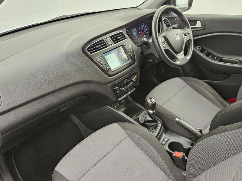 Hyundai I20 1.2 Mpi Play White #2