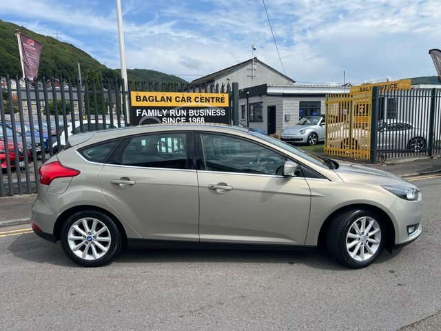 Ford Focus 1.5 Tdci Titanium Hatchback Euro Silver #2