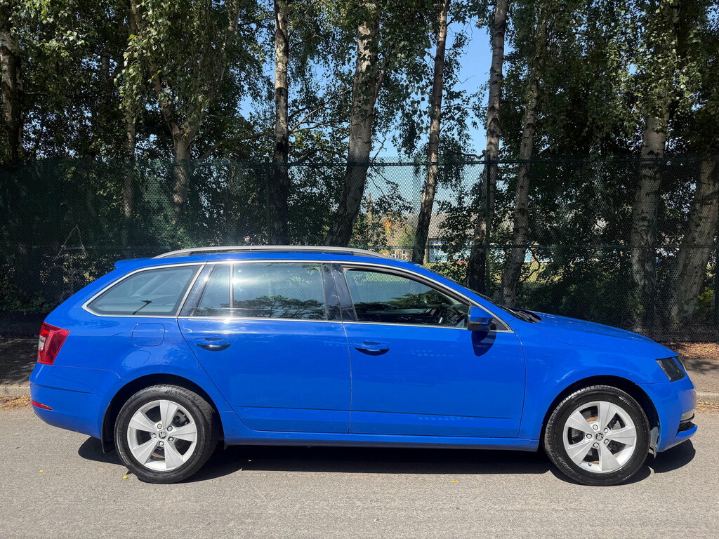 Skoda Octavia Octavia Estate Blue #3