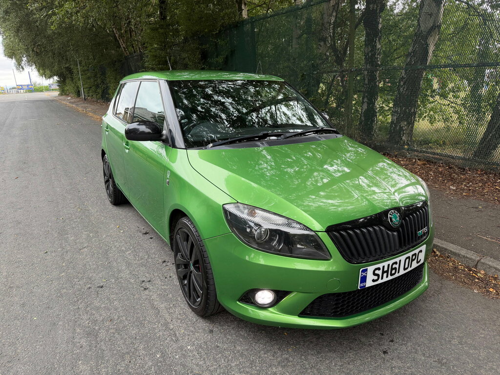 Skoda Fabia 1.4 Tsi Vrs S2000 Hatchback Dsg Euro 5 Green