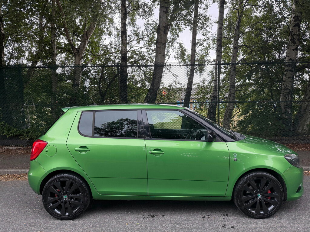 Skoda Fabia 1.4 Tsi Vrs S2000 Hatchback Dsg Euro 5 Green #3