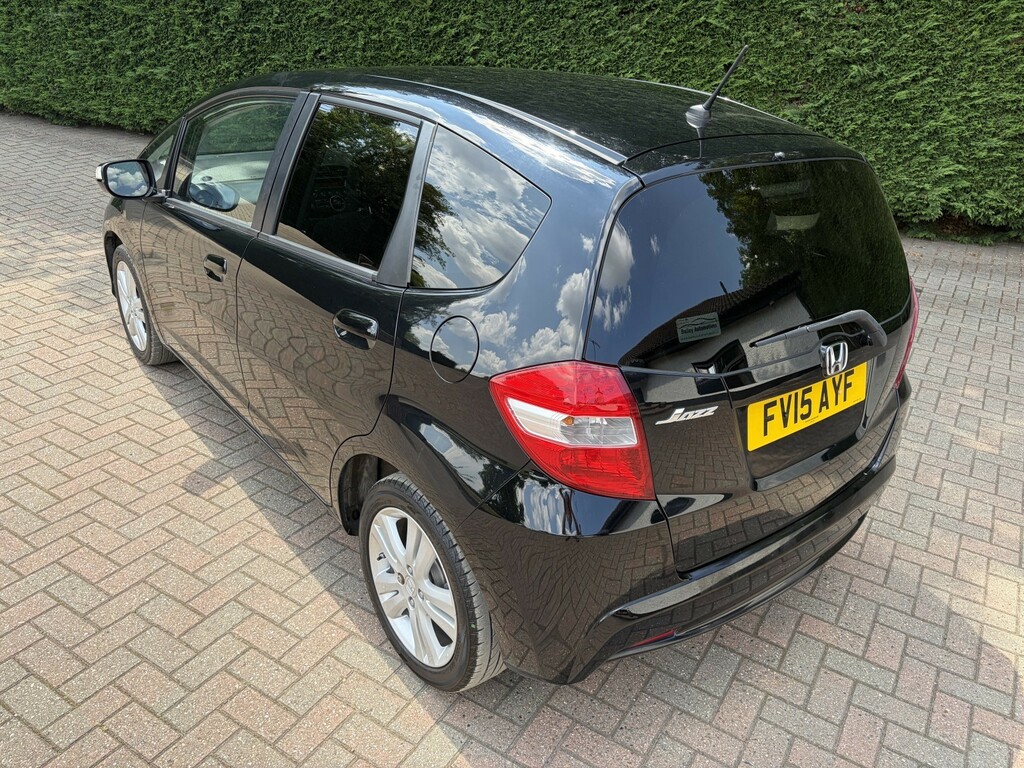 Honda Jazz 1.4 I-vtec Es Plus Black