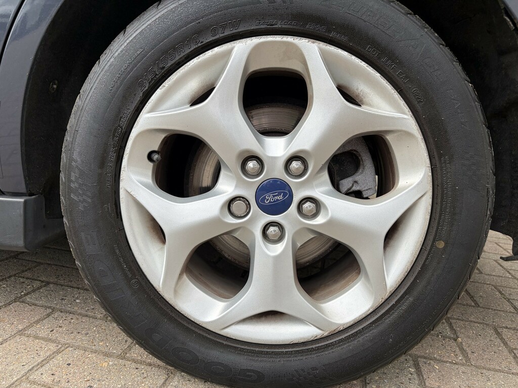 Ford C-Max Titanium Silver #30