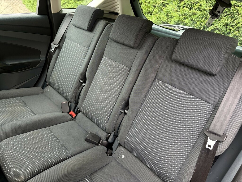 Ford C-Max Titanium Silver #24