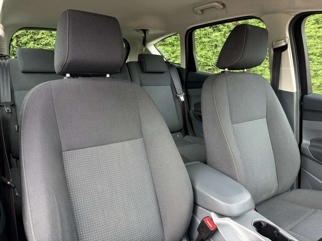 Ford C-Max Titanium Silver #19