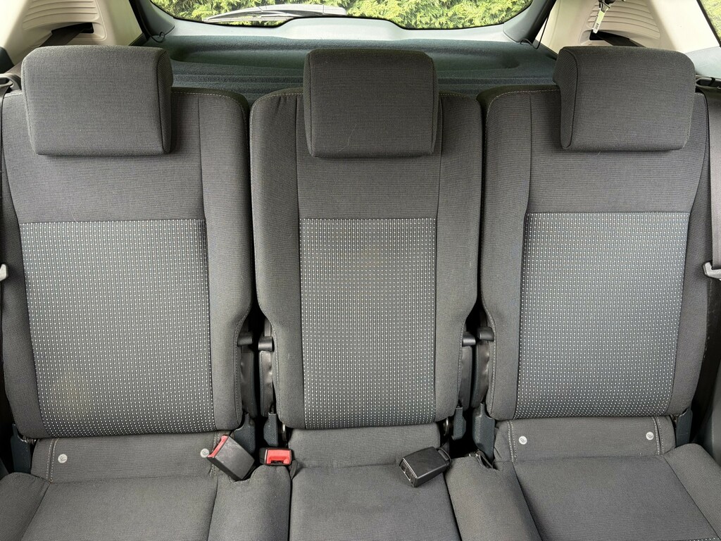 Ford C-Max Titanium Silver #23