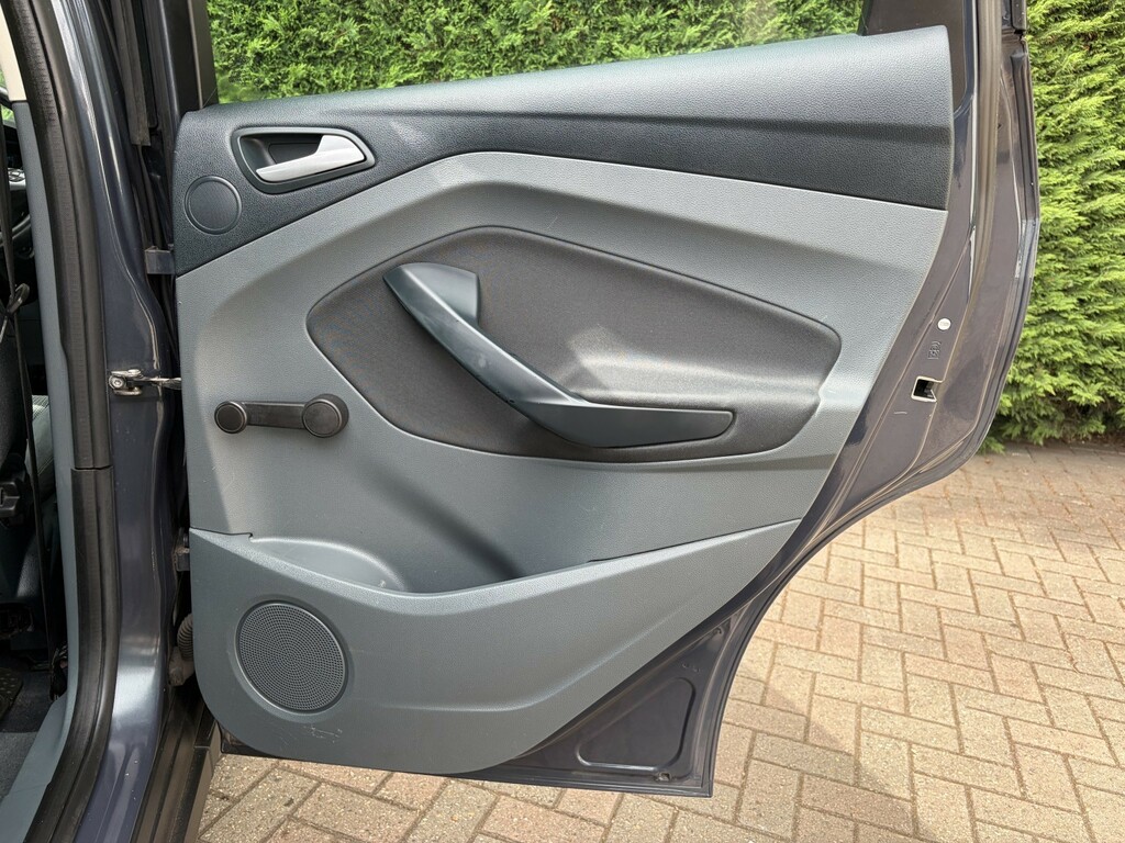 Ford C-Max Titanium Silver #29