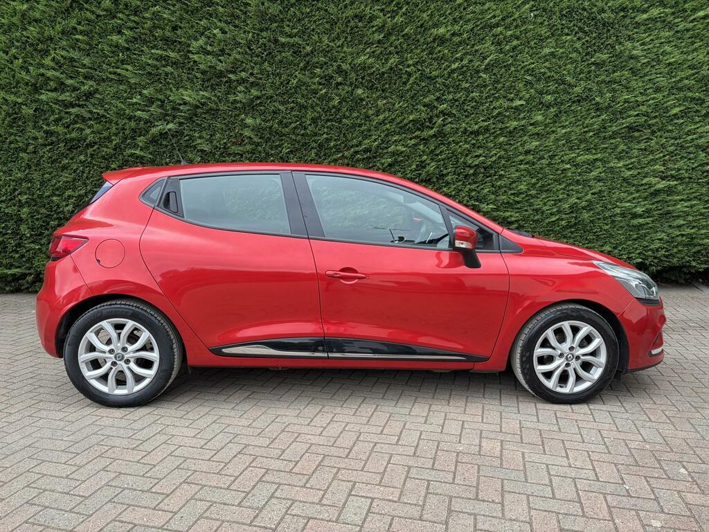 Renault Clio 1.2 Dynamique Nav 1.2 16V 75 HK17AZP Red #4