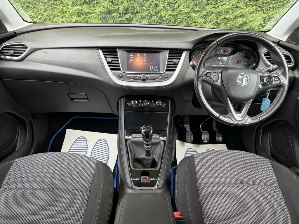 Vauxhall Grandland X 1.2 Turbo Se Black #2