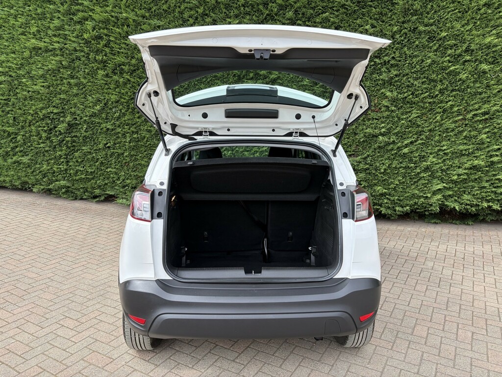Vauxhall Crossland X Se Red #17