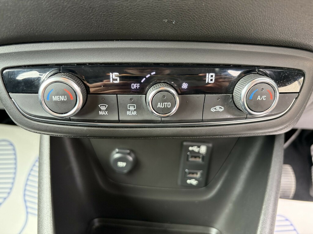 Vauxhall Crossland X Se Red #29
