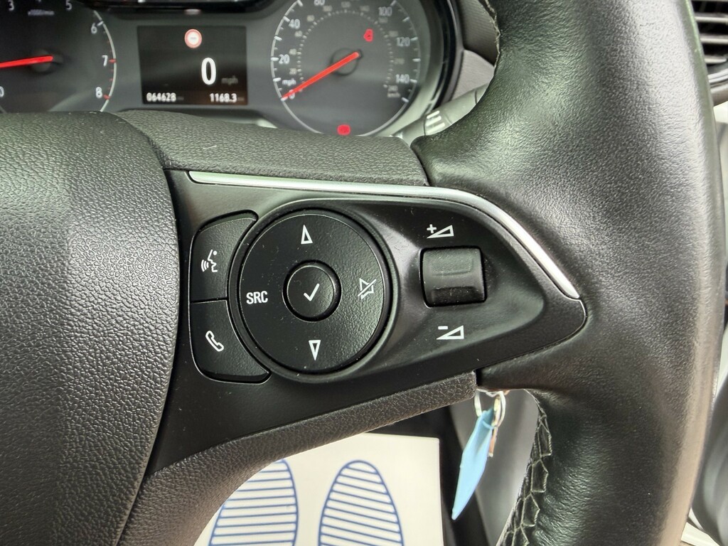 Vauxhall Crossland X Se Red #32