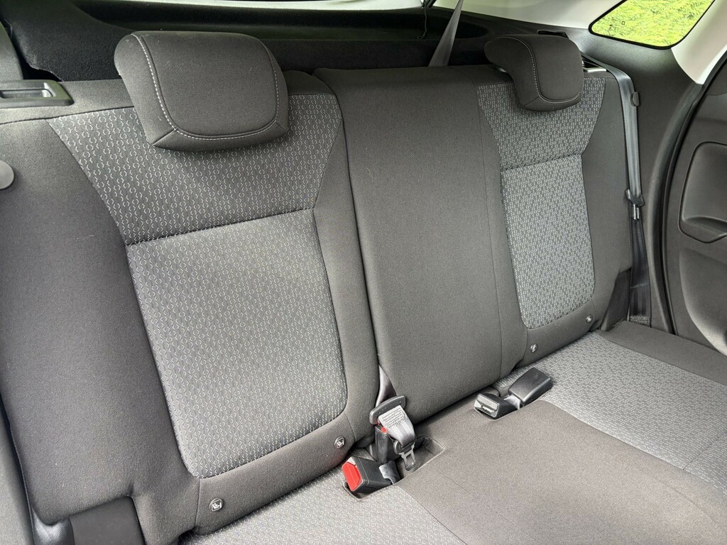 Vauxhall Crossland X Se Red #22